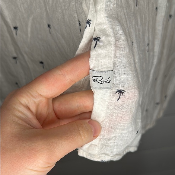 Rails Christine White And Black Palm Trees Button Up - Picture 3 of 11